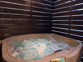 Luxurious suite with Jacuzzi without overlooking - Image 2