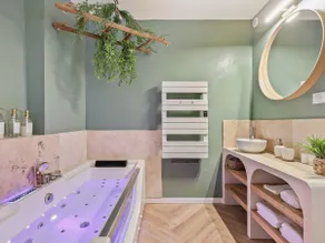 Romantic Getaway & Private Spa in a Perched Village - Image 5
