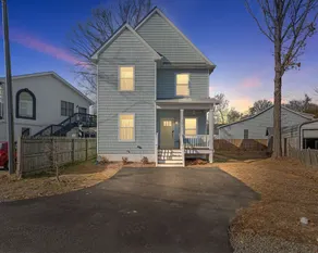 Bright Beach Home | Steps to Boardwalk & Pier - Image 3
