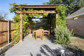 Spacious Spanish Villa • Pool & Movie Theater• 4BR - Image 4