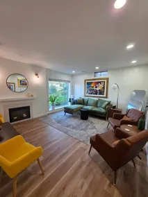 Guest Suite with Beautiful Lake and Mountain Views - Image 5