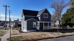 4BR Home | Sleeps 8 | Quiet | Short & Long Stays - Image 2