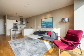 Sirius | Prime Designed 1BR Apt |40.+ Floor View - Image 2
