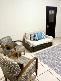 Cozy Chiarotti House, with Great Location - Image 2