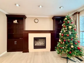 Renovated 4BR Home · Steps to UWaterloo Campus - Image 2