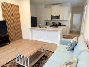 Stylish 1BR Guest Suite •Private Entrance• Kitchen - Image 5