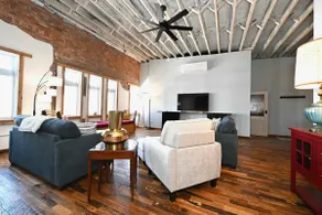 Lost Cousins Loft - A Handcrafted Downtown Retreat - Image 4