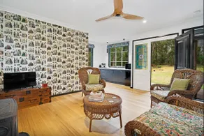 Secluded Tram on Farm, Bush, Wineries, Beaches - Image 3