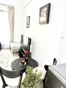 Luxury 1bed room: big balcony and swimming pool. - Image 4
