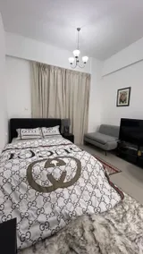 Luxury 1bed room: big balcony and swimming pool. - Image 5