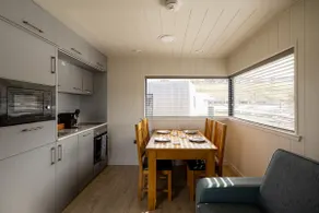 Kurv Cabin at Lost Shore Surf Resort - Image 2