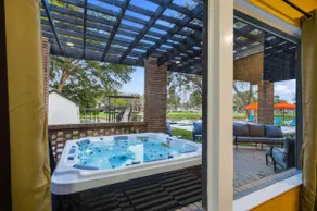 Lakeside Heated Pool Hot Tub Sauna Game Rooms - Image 3