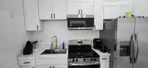 Modern & Renovated 3 Beds, 2 Bedrooms and 1.5 bath - Image 5