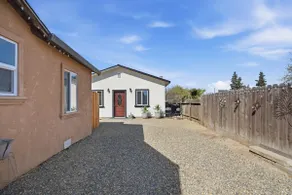 Cozy guest house - Image 2
