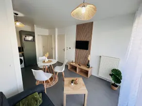 La Suite Bezannes Parking Balcon - Image 5