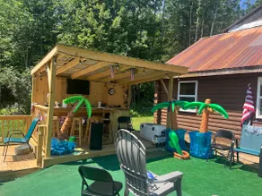 Gore Mtn Retreat. Swimming pool, Hottub, TIKI BAR - Image 4