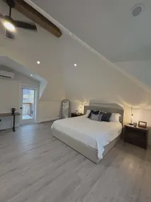 Cozy Historic Barn Conversion. Walkable, Downtown - Image 3