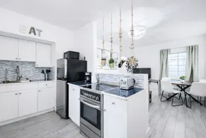 Charming 1BR retreat for 5 with cozy courtyard - 8 - Image 2