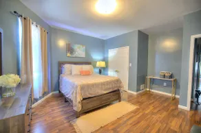 Sleeps 9 Free St Prk - Image 2