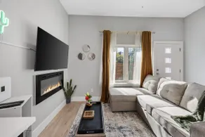 The Velvet Cactus | 1BR APT | Sleeps 3 | FT Worth - Image 3