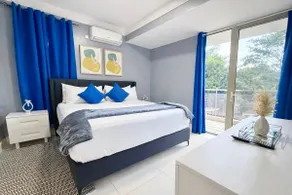 Paradise Haven at 20 South Ave Roof top pool - Image 4