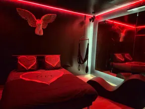 Spa & Pleasure Suite: Crescendo 9 Private Luxury - Image 3