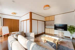 [Kurume City Center, Free Parking for 2 Cars] 7 People OK/Family-oriented Single Family Home/Equipped with Kids Space, Quiet Heike - Image 2