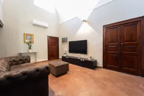 Palazzo Troisi Historic Apartment - Home Cinema - Image 4