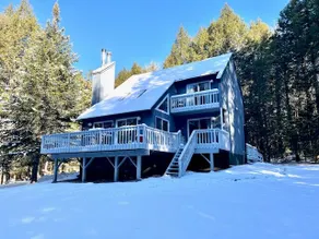 Pines Vignette • Modern 3BR Home W/Hot Tub - Image 2