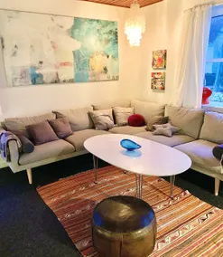 Cozy and spacious 3rd floor. - Image 2