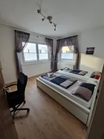 Perfect location: quiet living, quickly in town - Image 3
