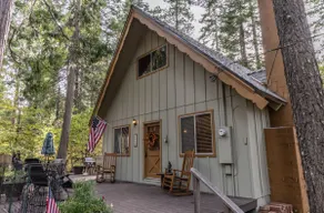 Jeepers Cabin - Image 2