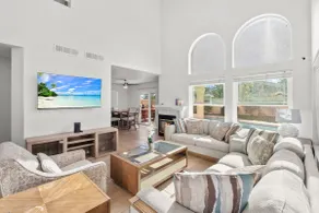 A Gorgeous Oasis in Las Vegas - Image 2