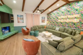 EPIC SPORT COURT•Pool Cinema•Golf•Karaoke•7Bedroom - Image 5