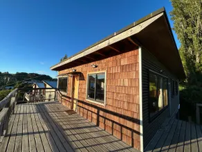 Ocean view, terrace and palafitos. - Image 2