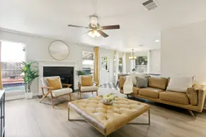 Pool house in Lake Dallas - Image 4