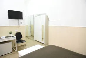 Sisters residence - Image 4