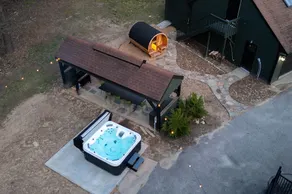 Sleeps 18| Hot Tub| Sauna | 7BR Mountain Retreat - Image 3
