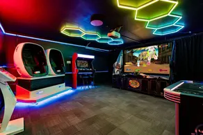 VR Game Room | Sleeps/Dines 24 | Hot Tub & Sauna - Image 4