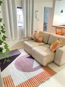 Your Perfect Stay: Airy 2-Bedroom House! - Image 3