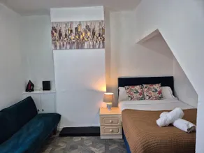 Cozy 4Bedroom Home in Hermitage Street Rishton - Image 3