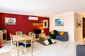 Blue Horizon Jacuzzi | Sea View Hideaway - Flat 3 - Image 4