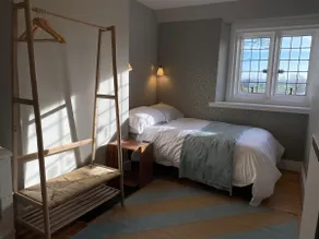Cleeve House Bed & Breakfast - Image 2