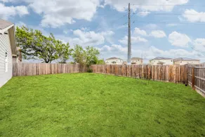 NEW BUILD! 3BR - Near Lackland & Seaworld - Image 3