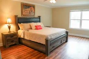 Cozy 4BR w Yard & Garage | 5 Min to I-10 - Image 2