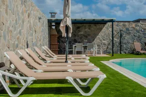 Vacation Villa 'Rubicon' with Sea View, Wi-Fi and Air Conditioning - Image 2