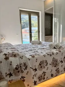 The Gem Luxury Suite - Image 4