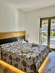 The Gem Luxury Suite - Image 2