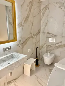 The Gem Luxury Suite - Image 5