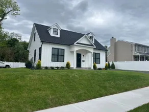 Cherry Street Cape – Walkable Phoenixville Borough - Image 2